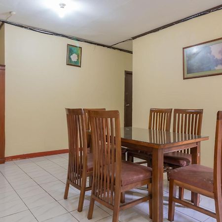 ג'קרטה Reddoorz Near Pondok Indah Water Park מראה חיצוני תמונה